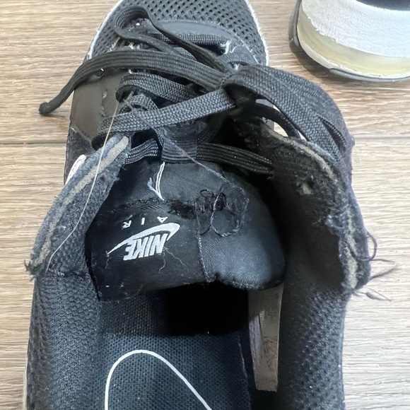 Women's Nike AirMax 90 Black - Picture 3 of 10